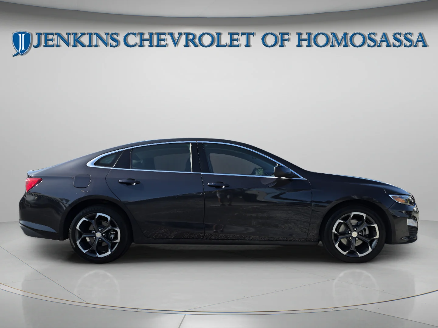 Used 2023 Dark Ash Metallic Chevrolet LT image 3