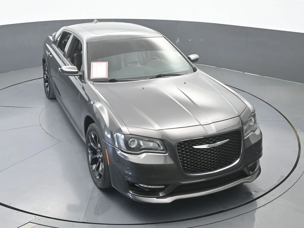Used 2020 Granite Crystal Metallic Clearcoat Chrysler S image 55