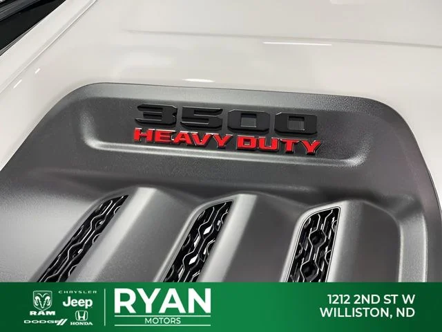 New 2026 Bright White Clear-Coat Exterior Paint RAM Laramie image 11