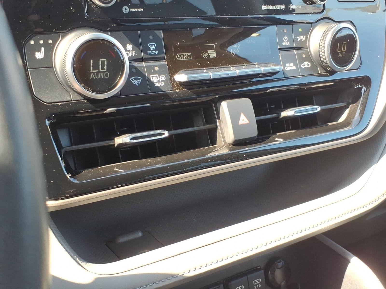 Used 2020 Midnight Black Metallic Toyota Hybrid XLE image 20