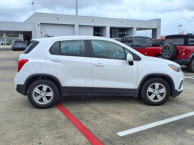 Used 2020 SUMMIT WHITE Chevrolet LS image 7