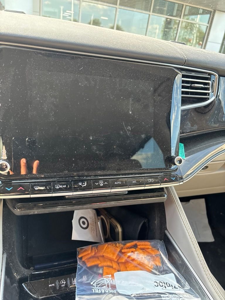Used 2022 Black Jeep Series I image 3
