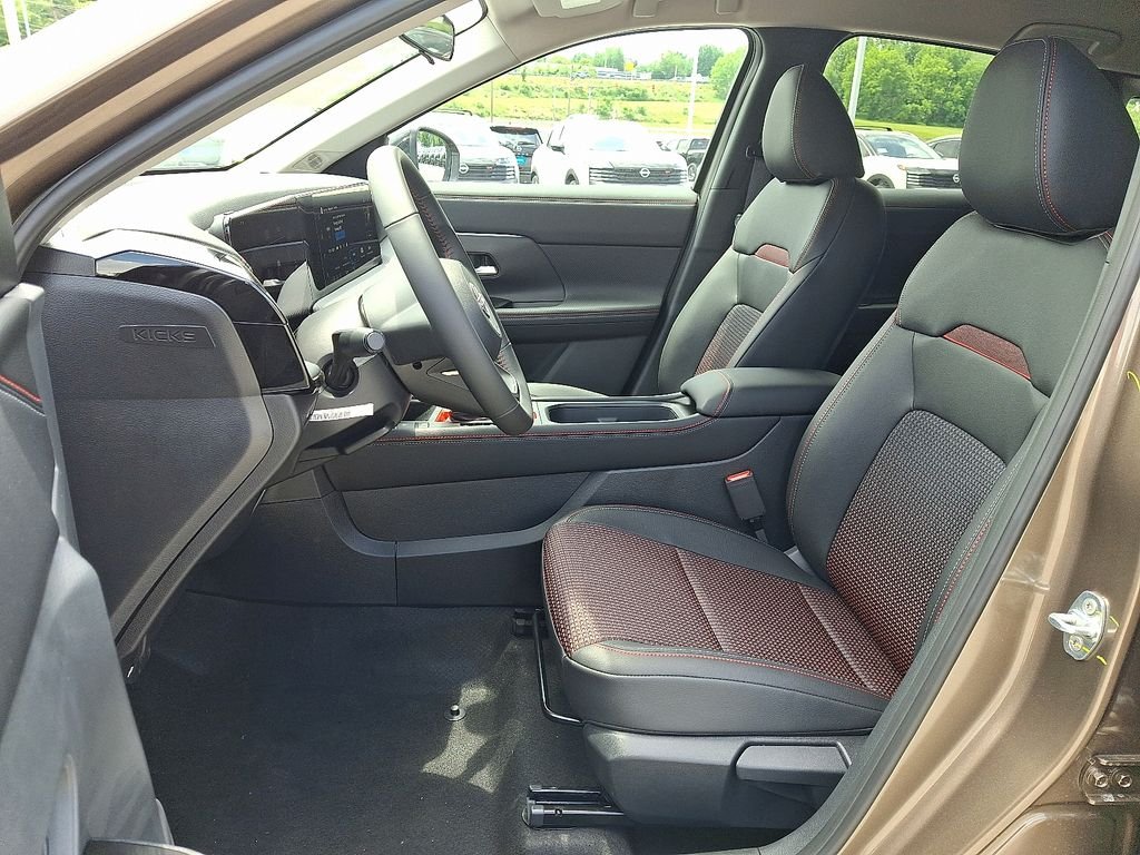 New 2026 Canyon Bronze Metallic Nissan SR image 9