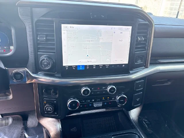 Used 2025  Ford King Ranch image 18