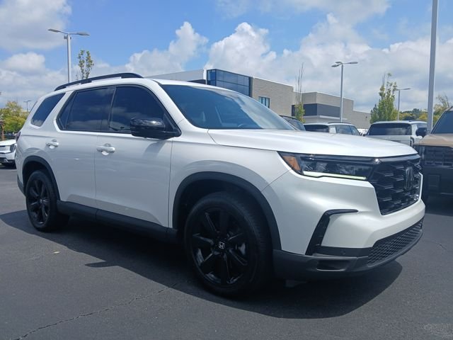 Used 2025 White Honda Black Edition image 3