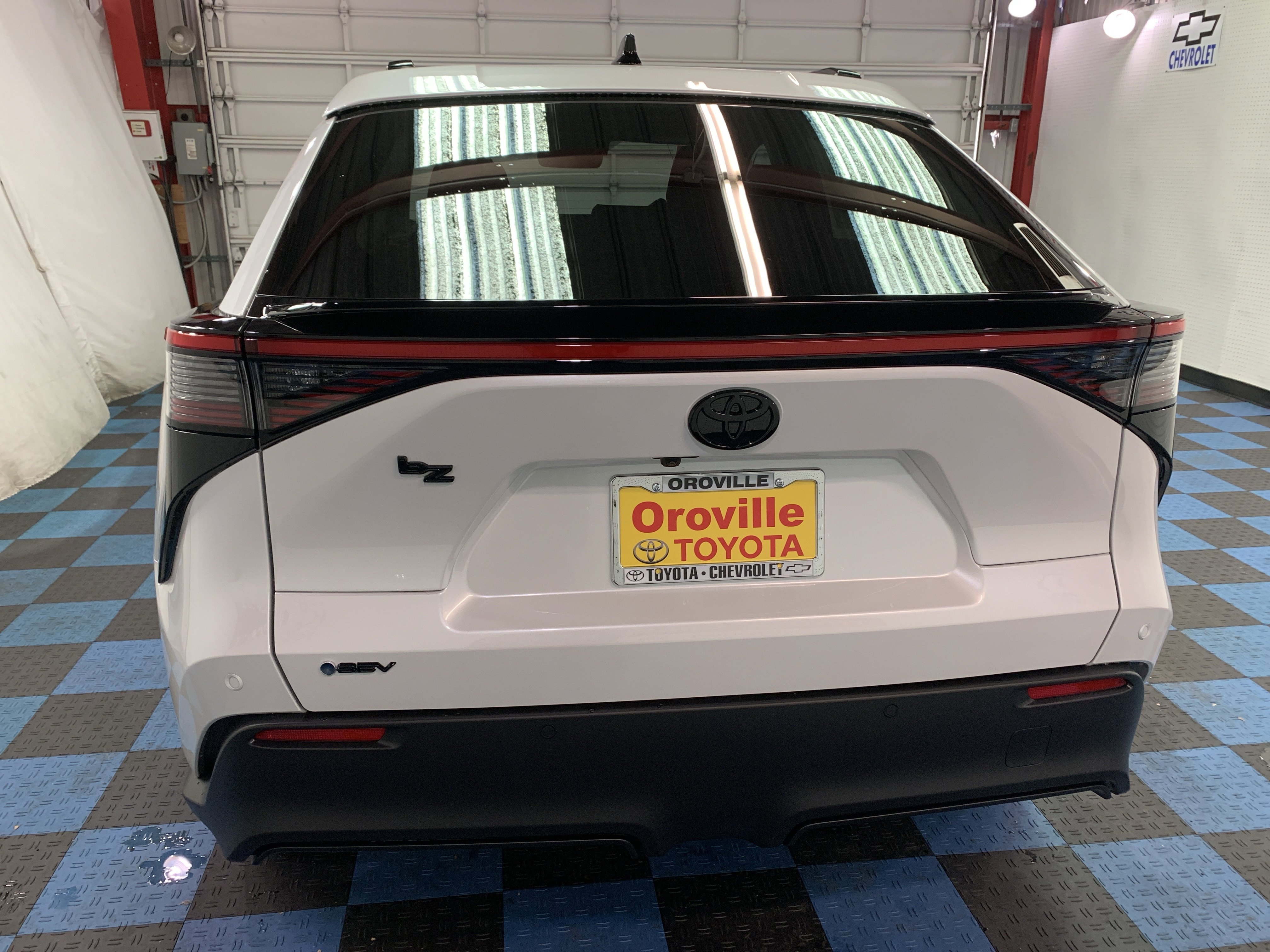 2026 Toyota bZ XLE - Photo 4