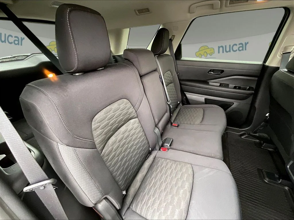 Used 2023 Pearl White Tricoat Nissan SV image 15