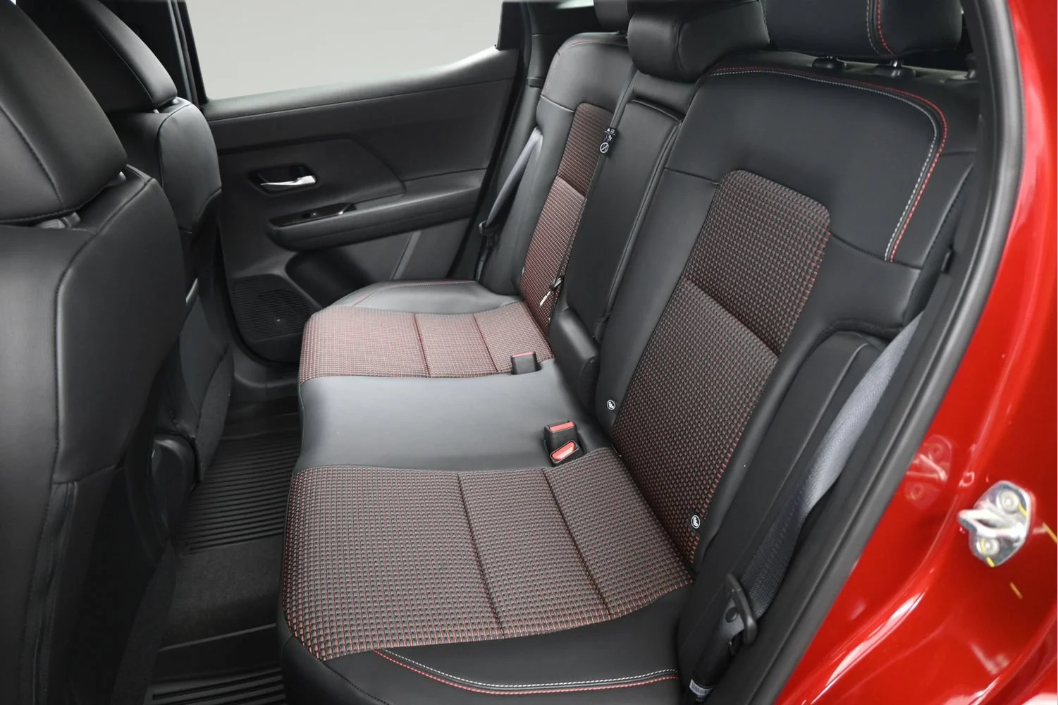 New 2027 Scarlet Ember Tintcoat Nissan SR image 11