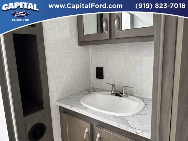 Used 2021  East to West CT 2810 KIK image 18