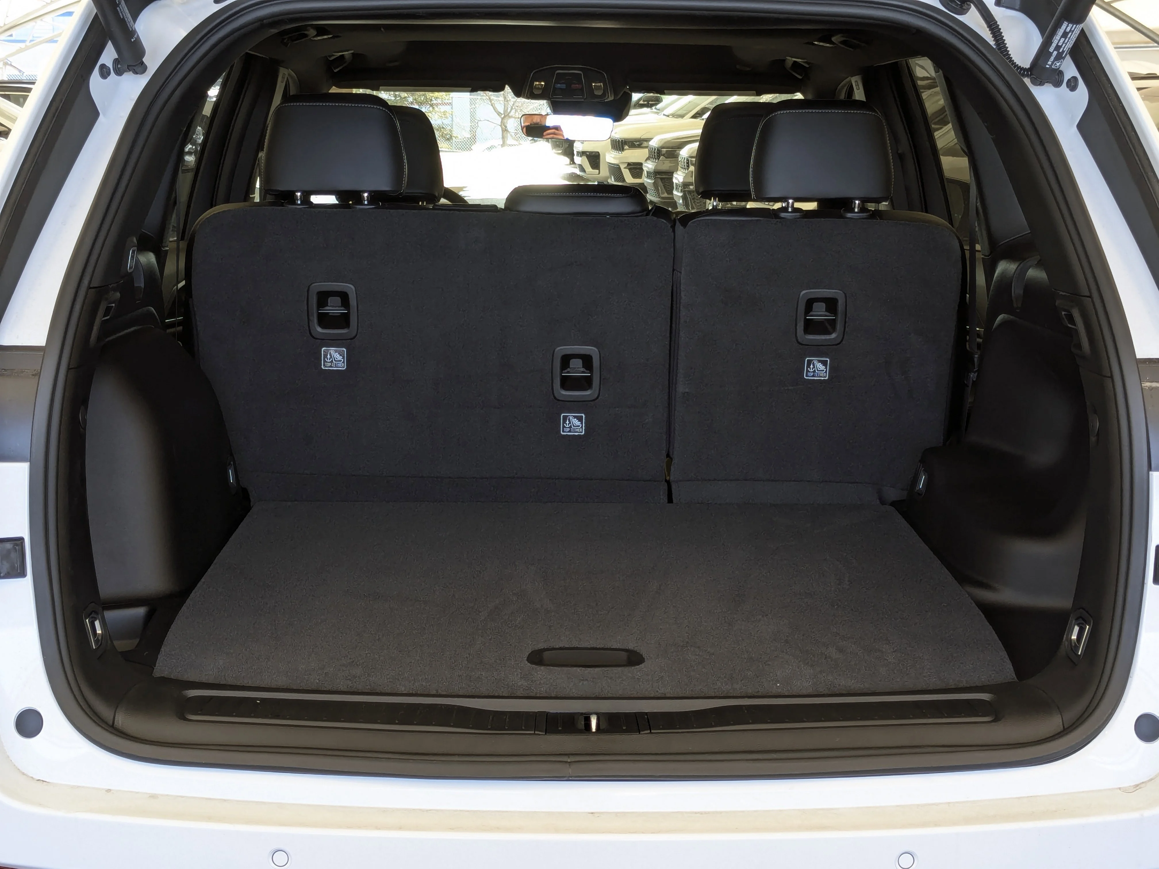 New 2026 White Jeep Altitude - - Altitude Appearance Pkg - Power Sunroof - 2.0L I4 Turbo & More image 29