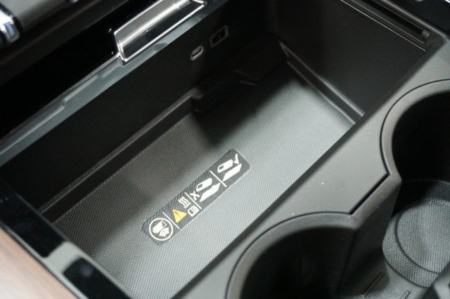 2026 GMC Yukon XL Denali - Photo 27