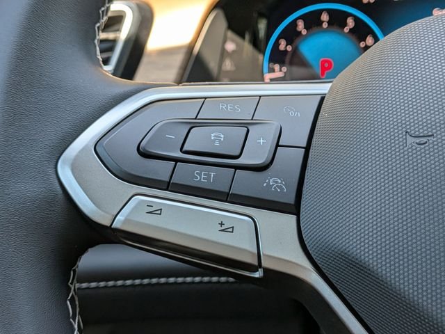 New 2026 White Volkswagen 2.0T SE w/Technology image 29