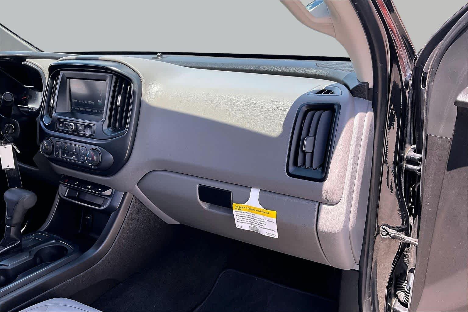 Used 2017 Onyx Black GMC 2WD image 16