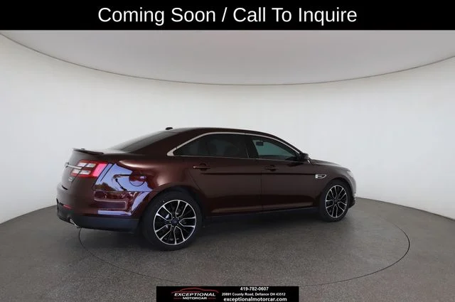 Used 2018 Red Ford SEL image 31