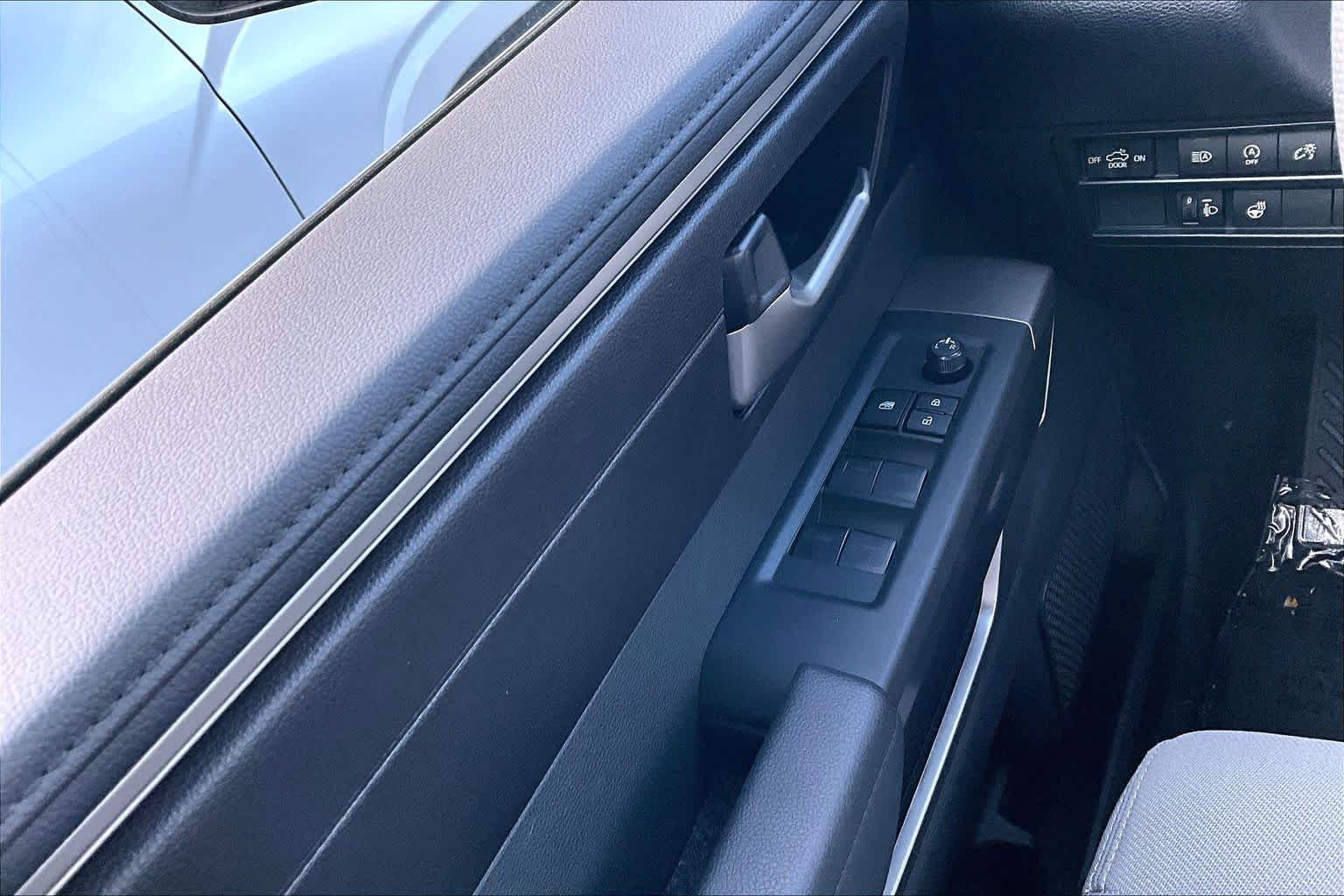 2025 Toyota Tundra SR5 - Photo 20