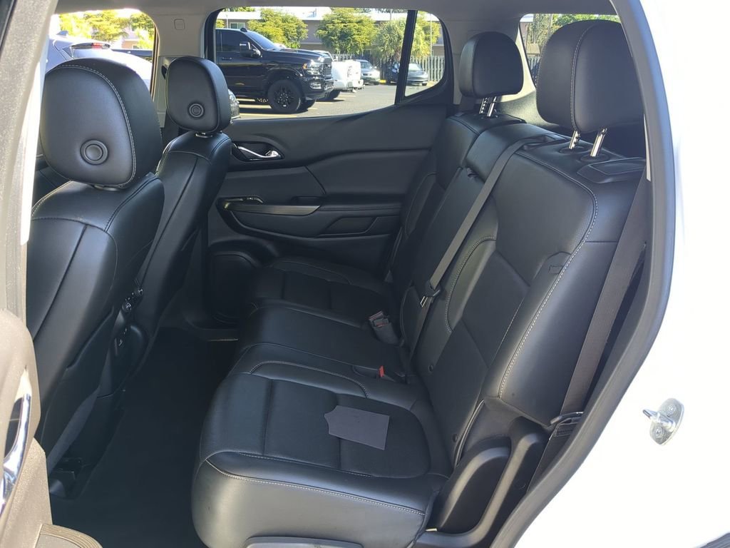 2023 GMC Acadia SLT - Photo 18