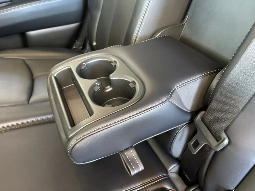 Used 2019 Black Nissan SL image 31