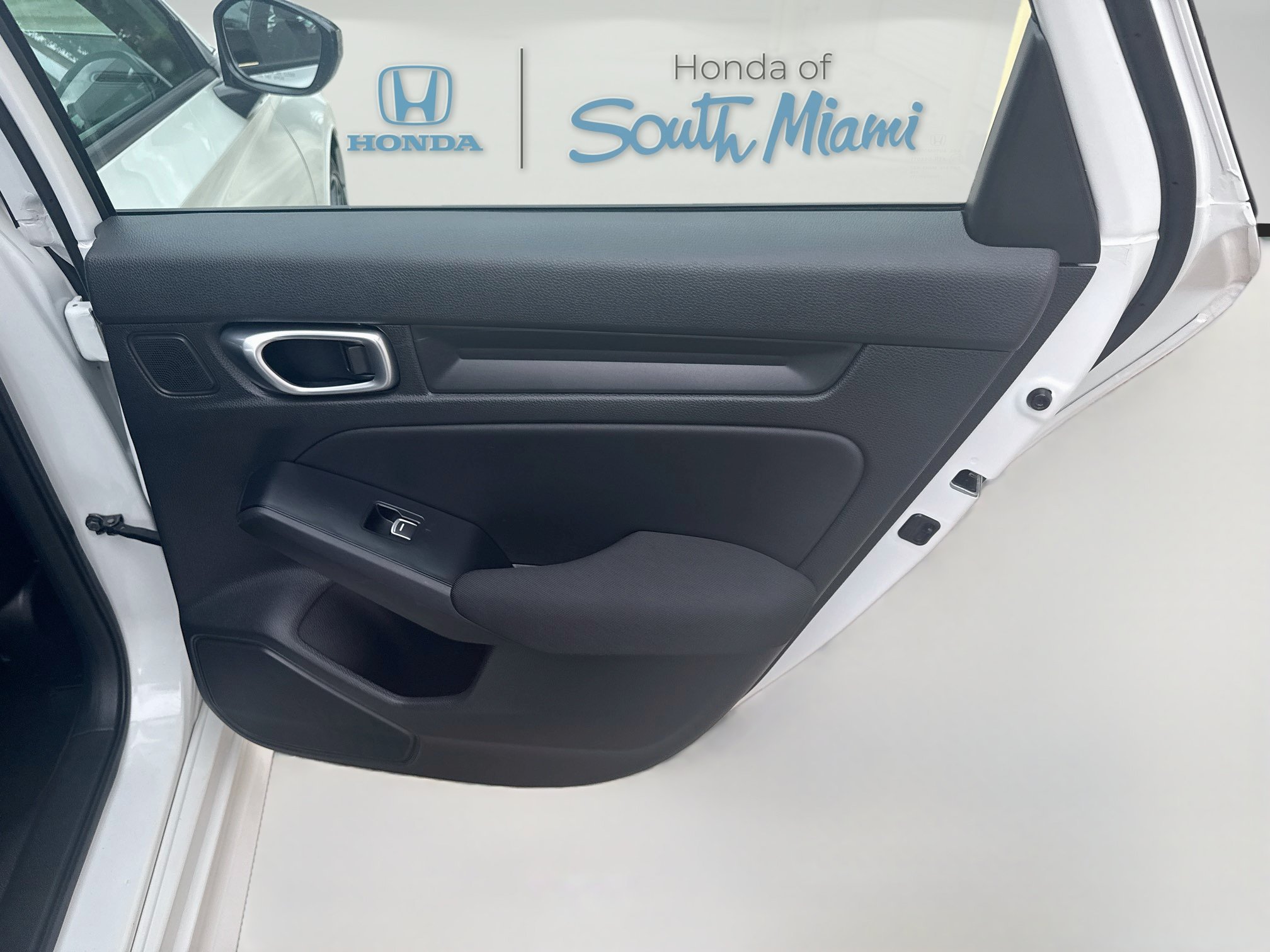 Used 2023 Platinum White Pearl Honda Sport image 29