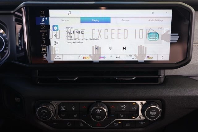 New 2025 Granite Crystal Metallic Clear-Coat Exterior Paint Jeep Willys image 27