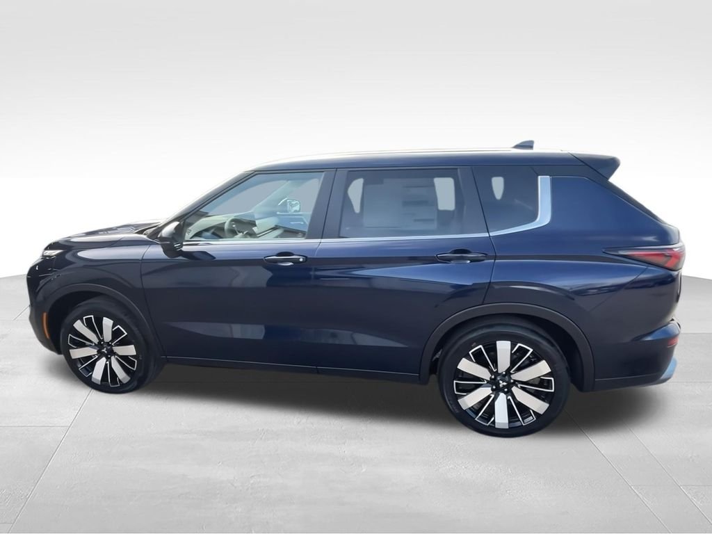 2026 Mitsubishi Outlander SE - Photo 6