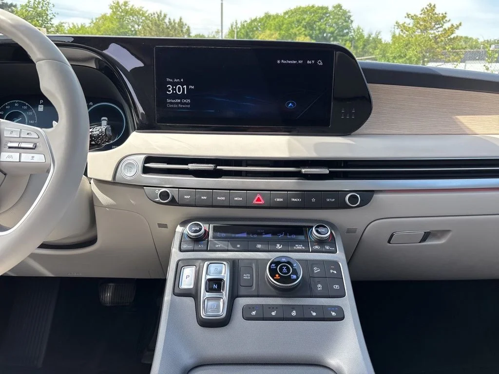 Used 2024 Red Hyundai Limited image 18