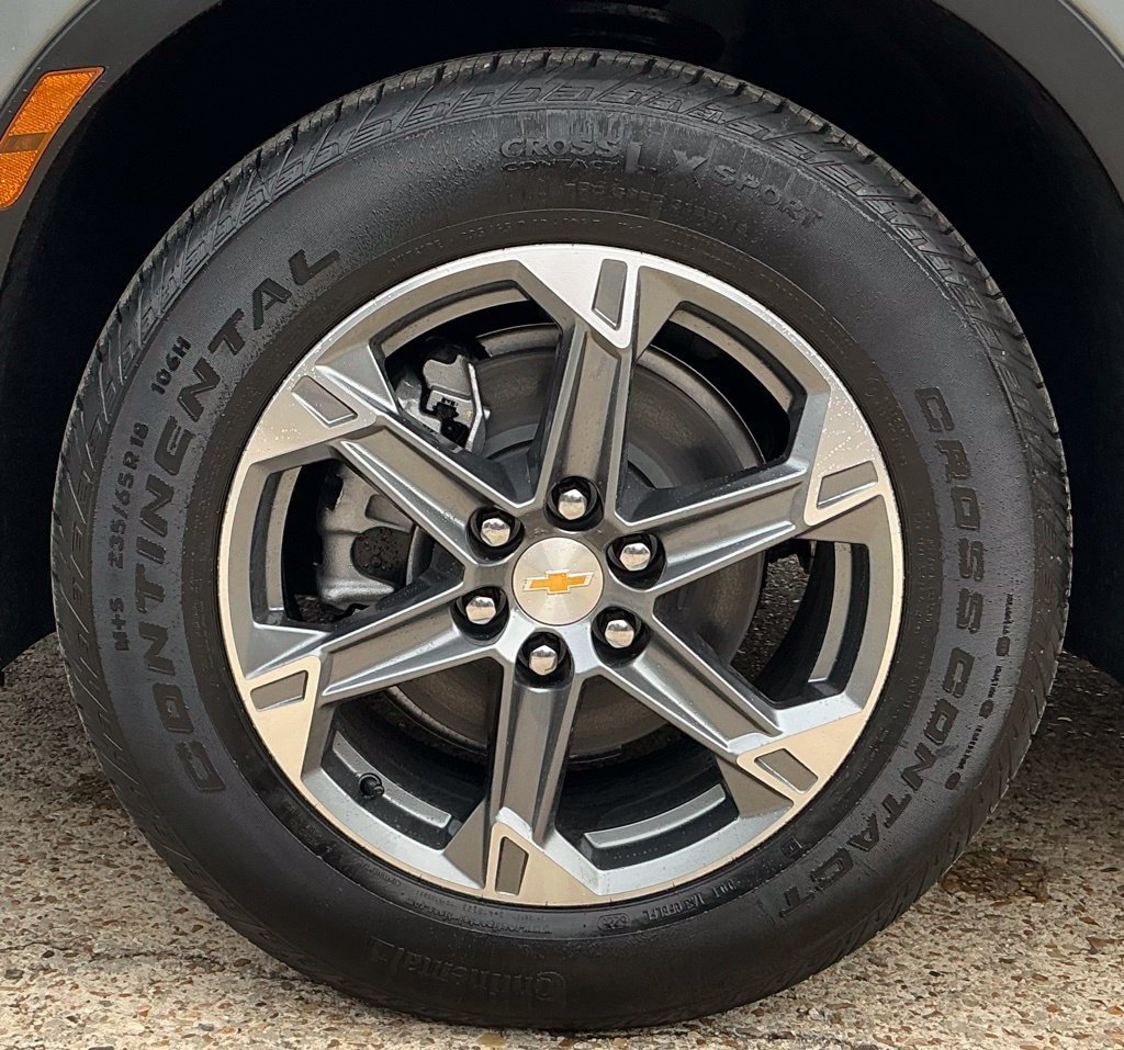 New 2026 Sterling Gray Metallic Chevrolet 2LT image 10