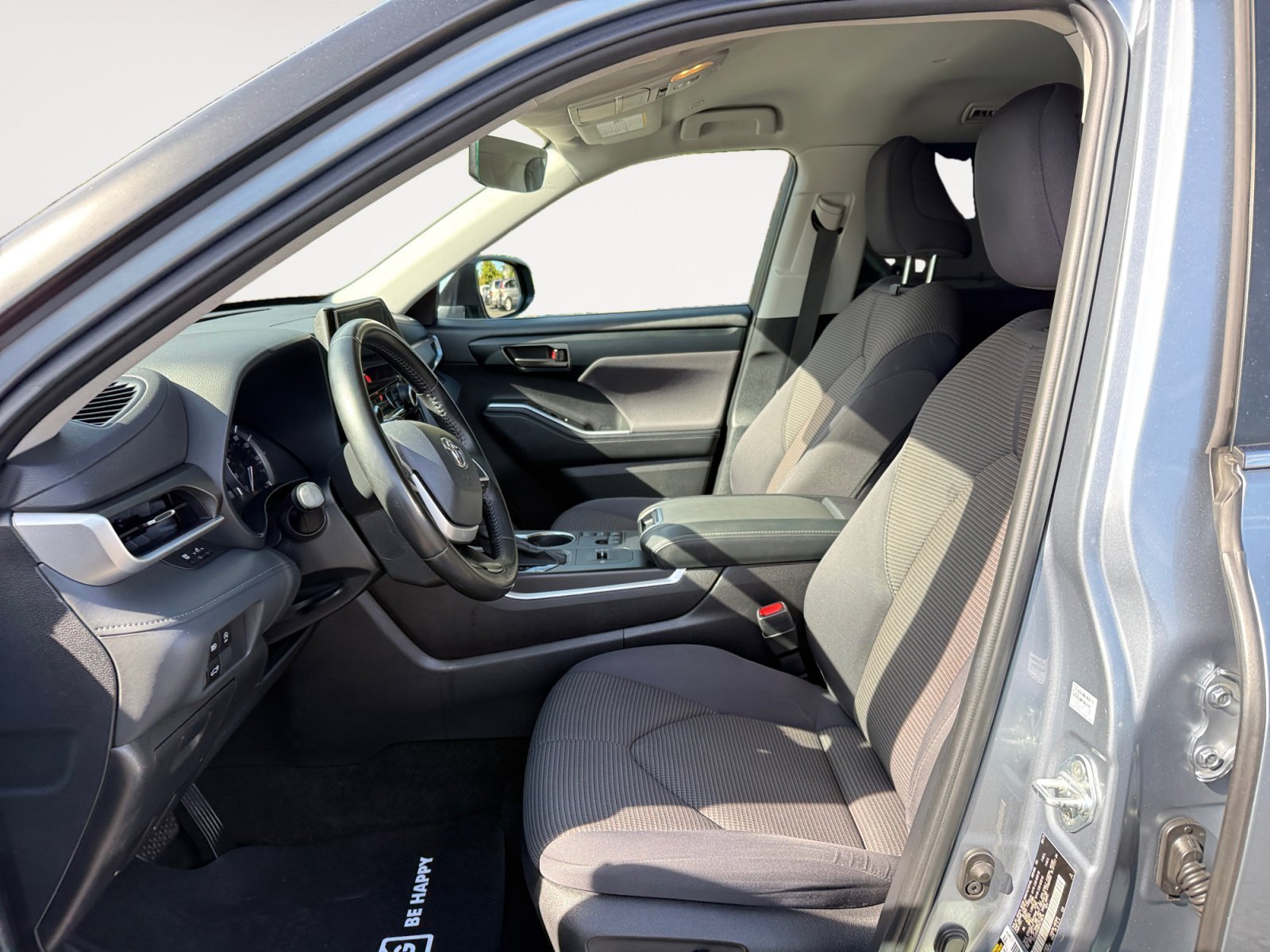Used 2023 Moon Dust Toyota LE image 10