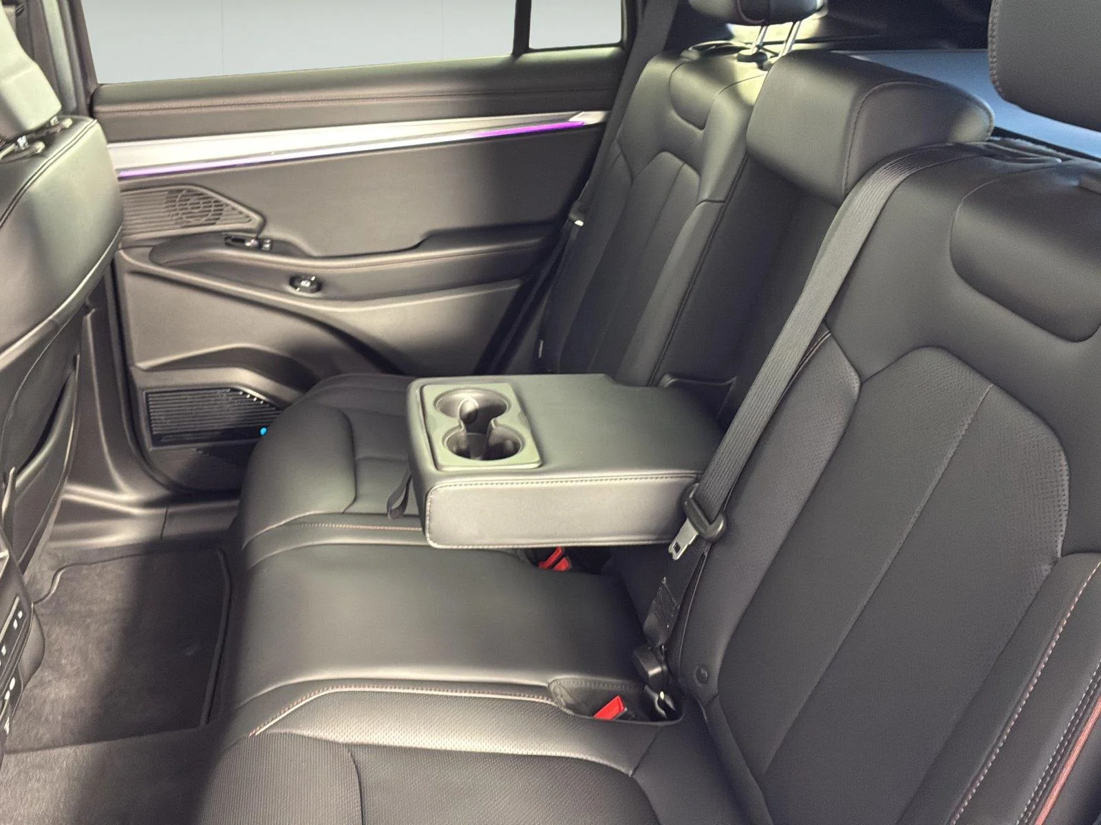 Used 2024 Baltic Gray Metallic Clearcoat Jeep Launch Edition image 20