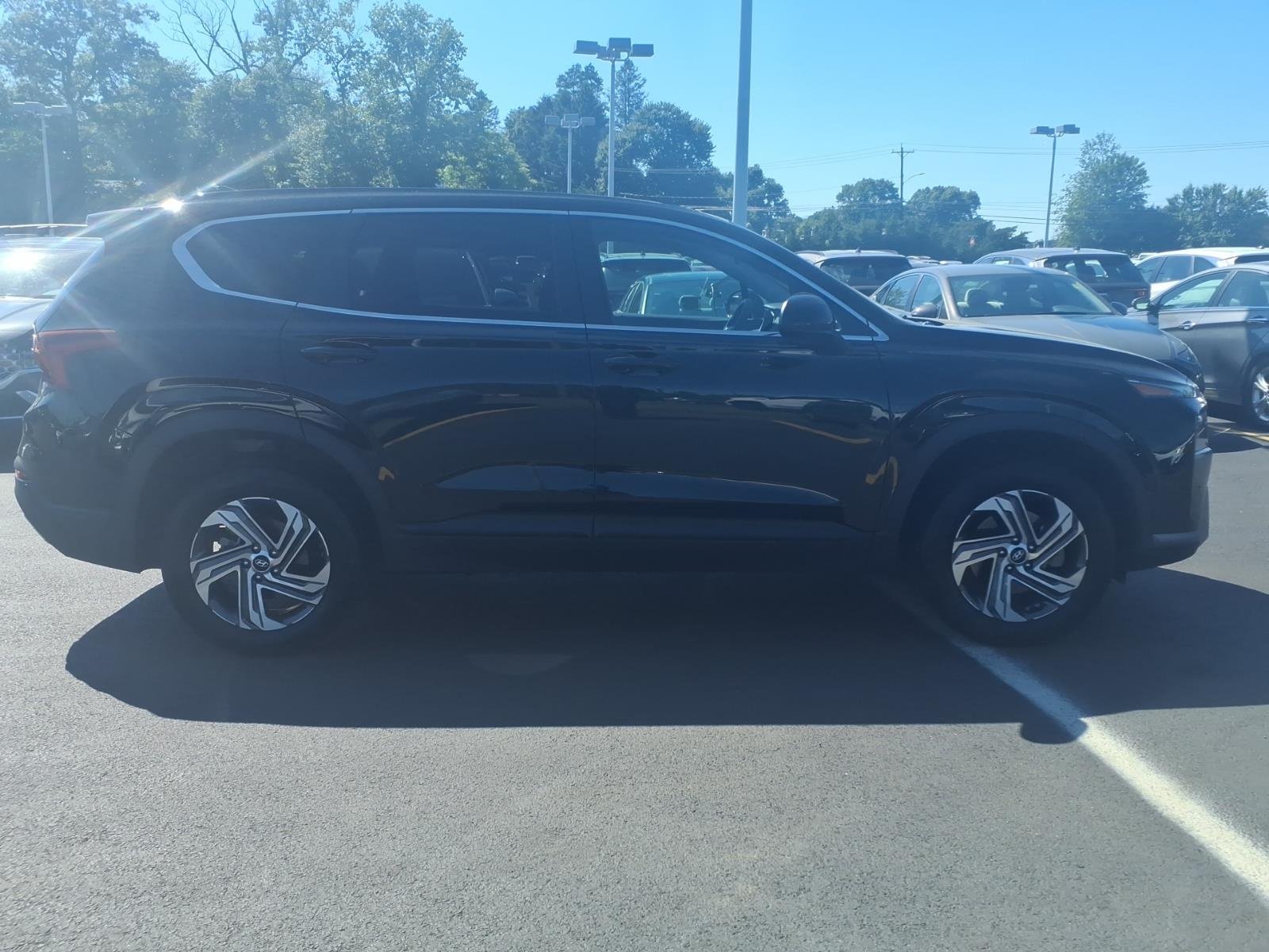 2023 Hyundai Santa Fe SE - Photo 4