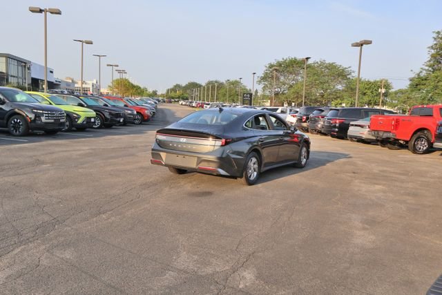 Used 2026 Gray Hyundai SE image 7