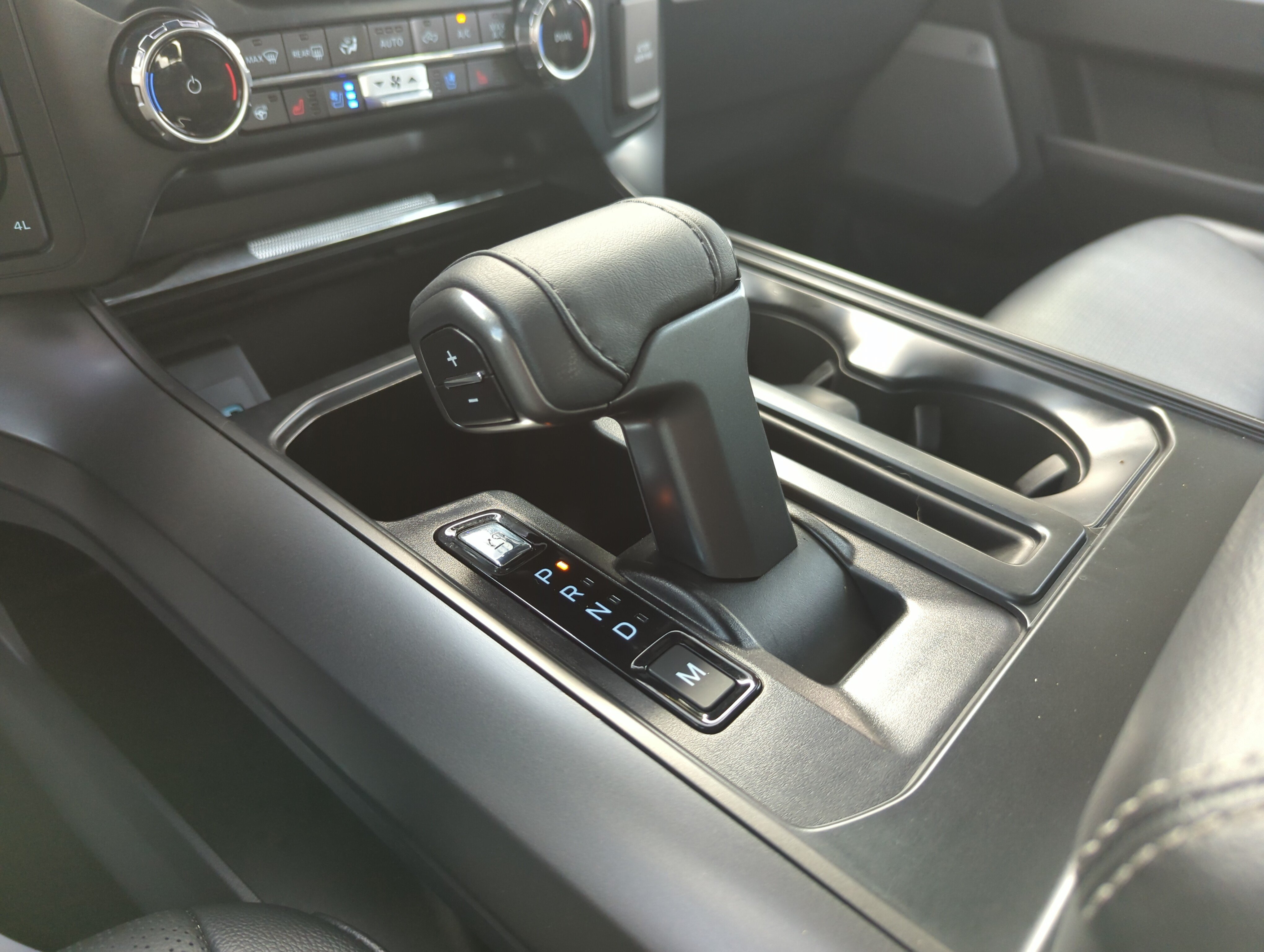Used 2024 Avalanche Ford LARIAT image 30