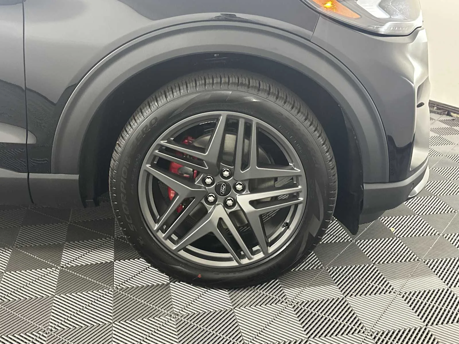 New 2026 Agate Black Metallic Ford ST image 15