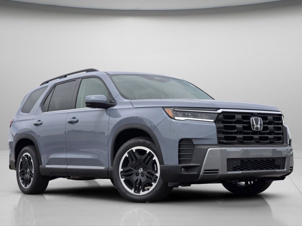 New 2026 Sonic Gray Pearl Honda Touring image 2