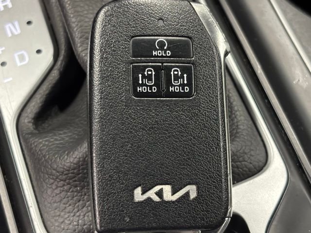 2024 Kia Carnival LX Seat Pkg - Photo 37