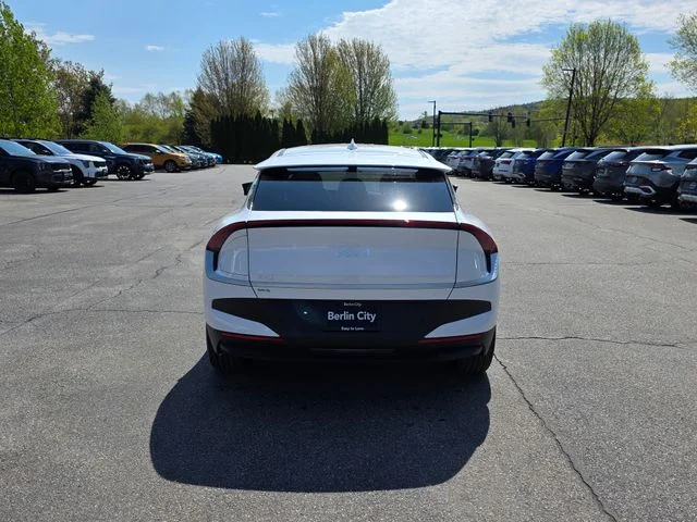 New 2026 Glacial White Pearl Kia Wind image 6