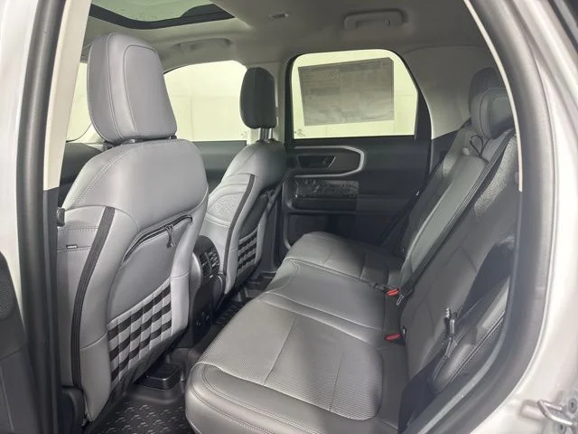 New 2025 Oxford White Ford Badlands image 12