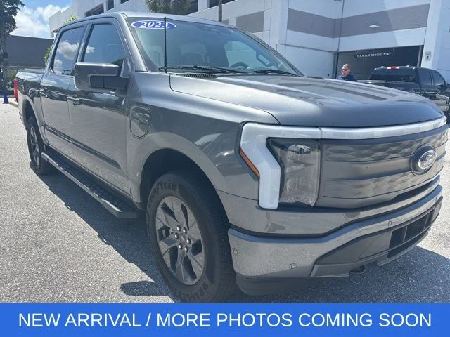 2023 Ford F-150 Lariat 4x4 SuperCrew 5-1/2 Box's photo