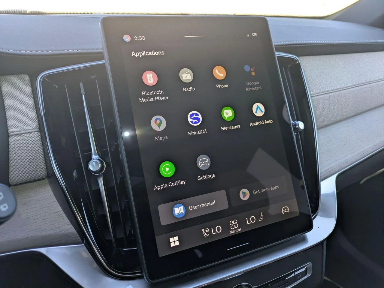 2026 Volvo XC90 Core - Photo 9