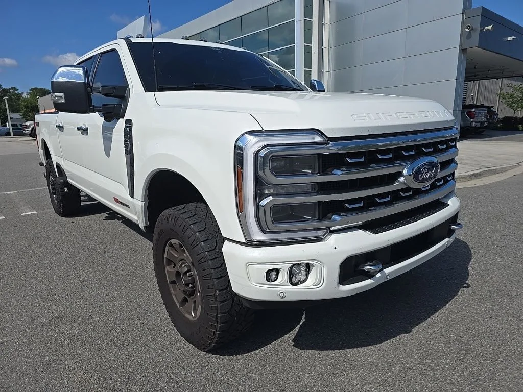 Used 2024 White Ford Platinum image 1
