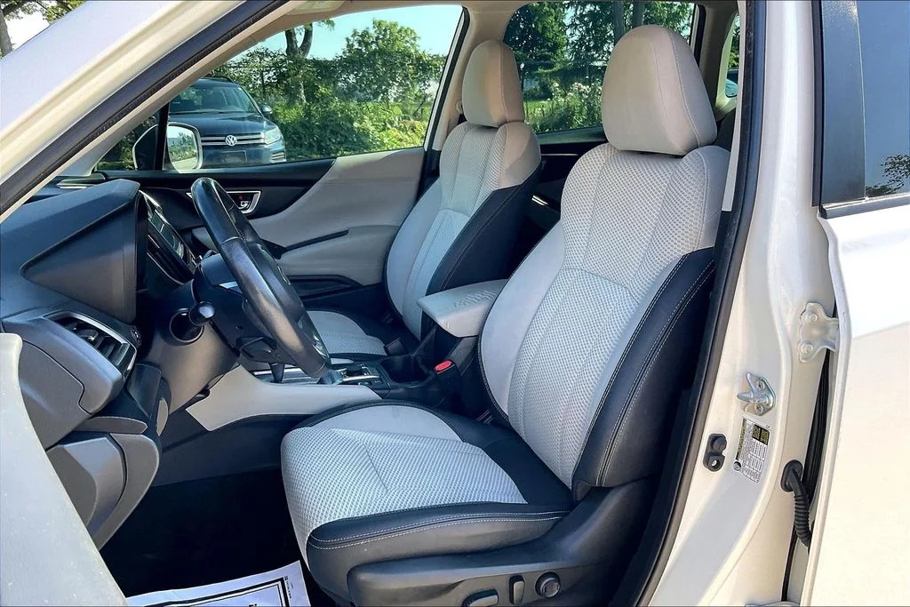 Used 2023 White Subaru Premium image 25