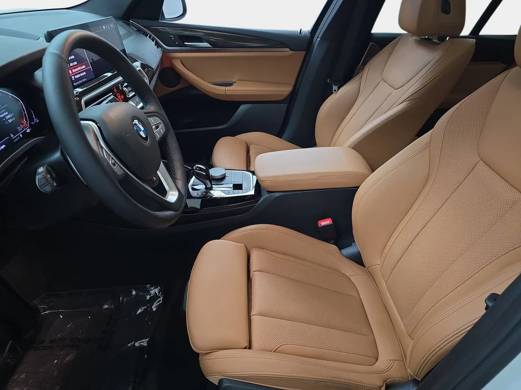 Used 2024 Alpine White BMW xDrive30i image 15