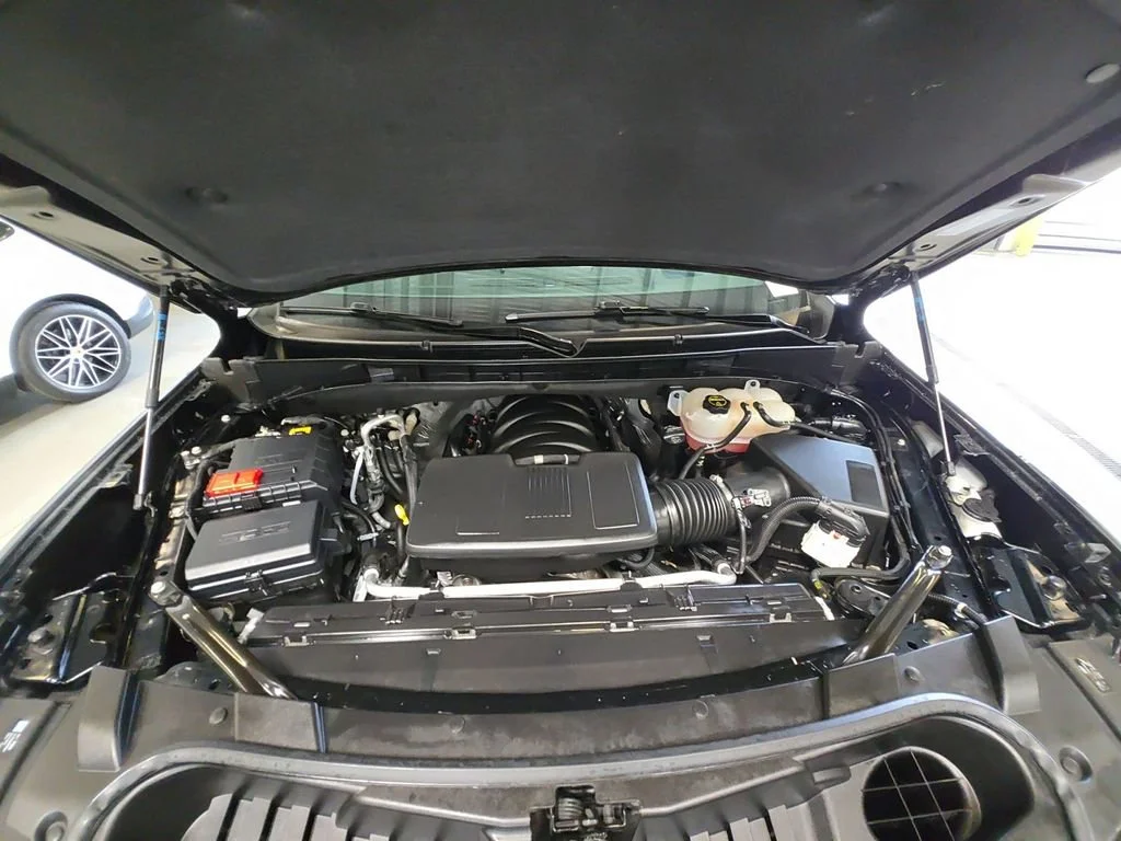 Certified Used 2025 Onyx Black GMC Elevation image 24