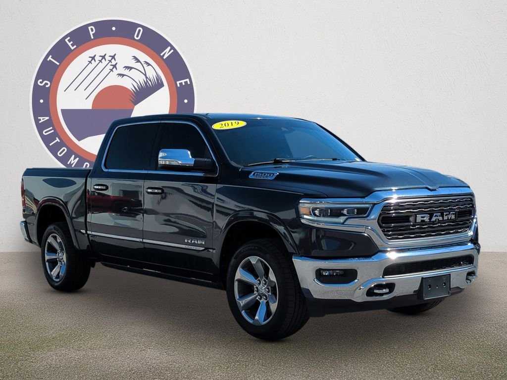 2019 RAM 1500 Limited 4x4 Crew Cab 5'7's photo