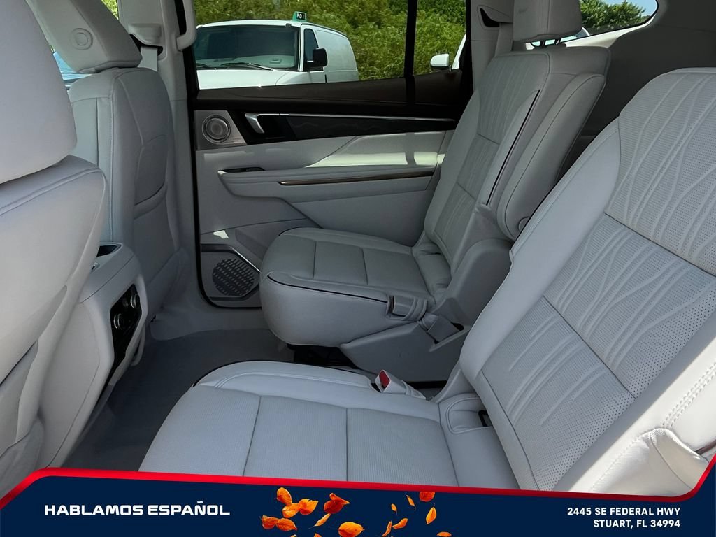 2026 Buick Enclave Avenir - Photo 12
