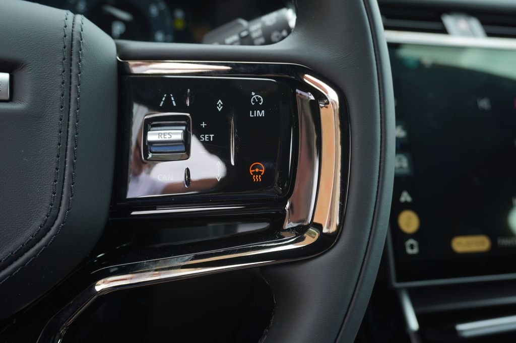 New 2026 Carpathian Grey Land Rover Belgravia Edition image 17