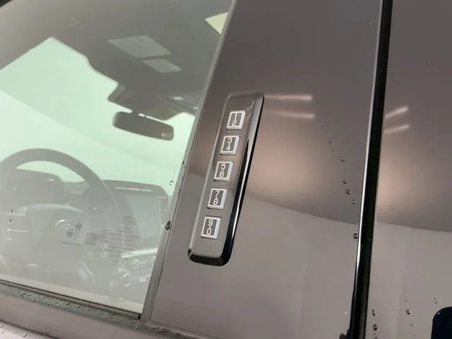 Used 2023 Gray Ford Lariat image 13