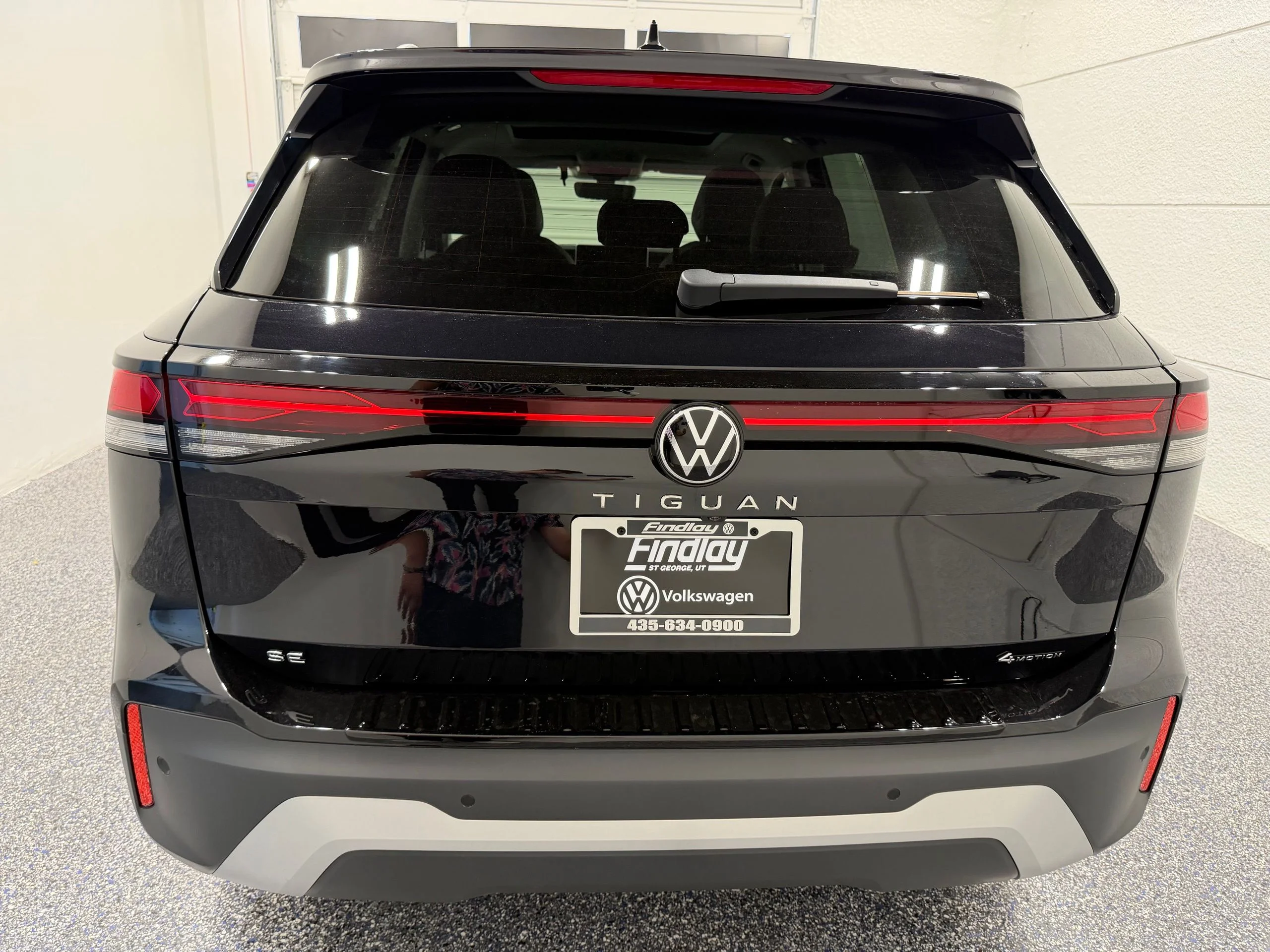 New 2026 Black Volkswagen SE image 5