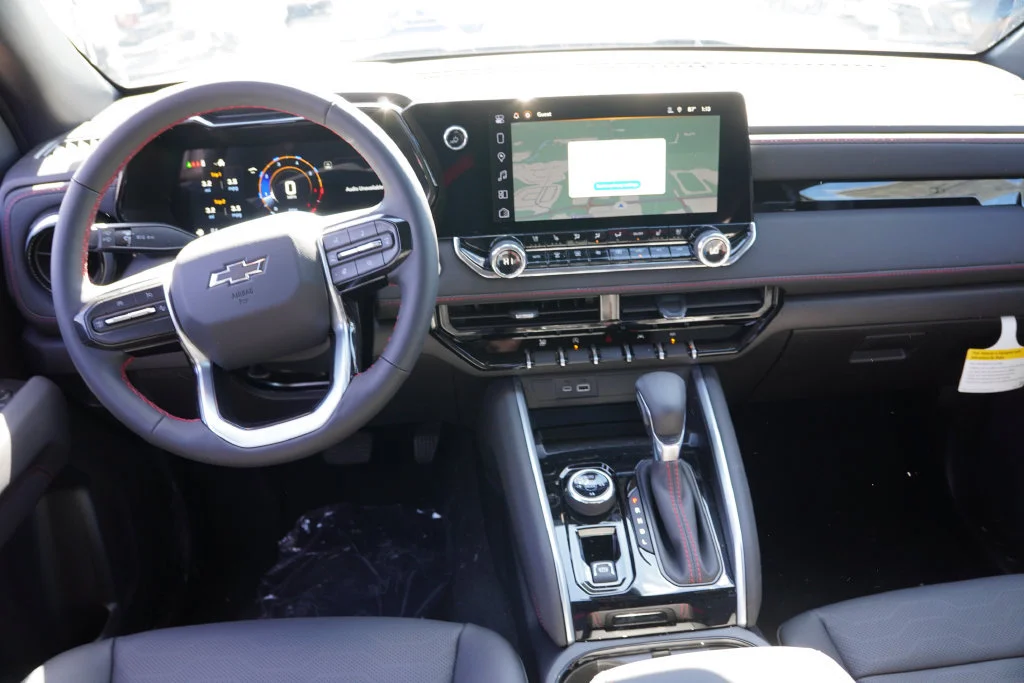 2026 Chevrolet Colorado Z71 - Photo 12