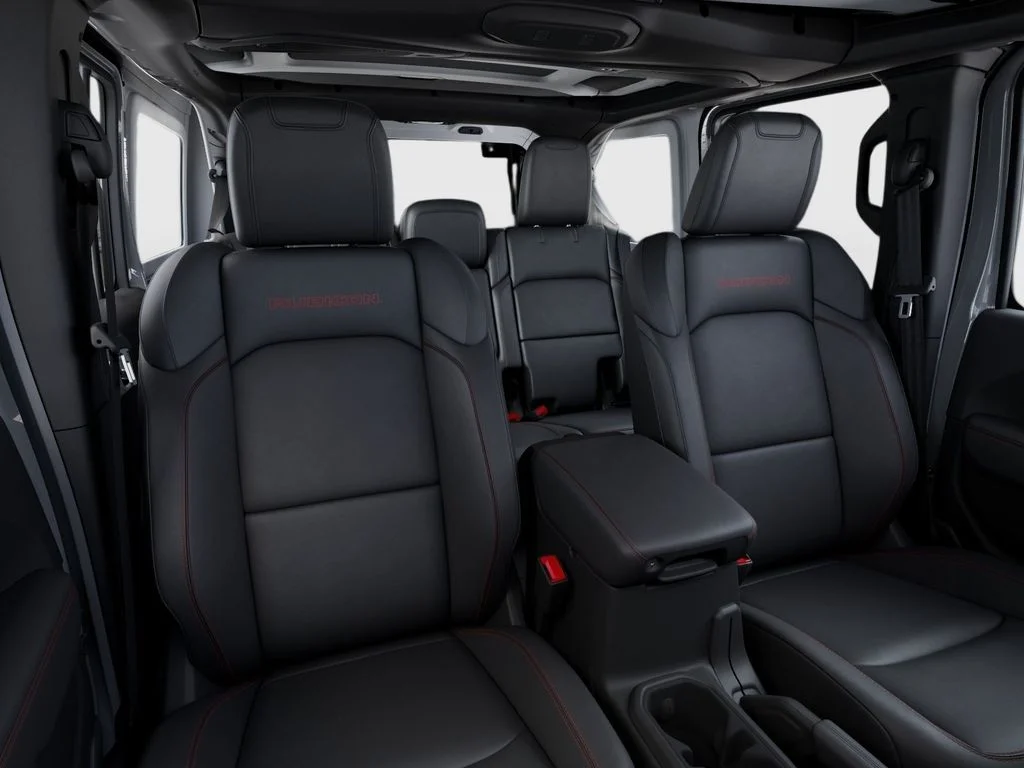 New 2026 Bright White Clear-Coat Exterior Paint Jeep Rubicon X image 18