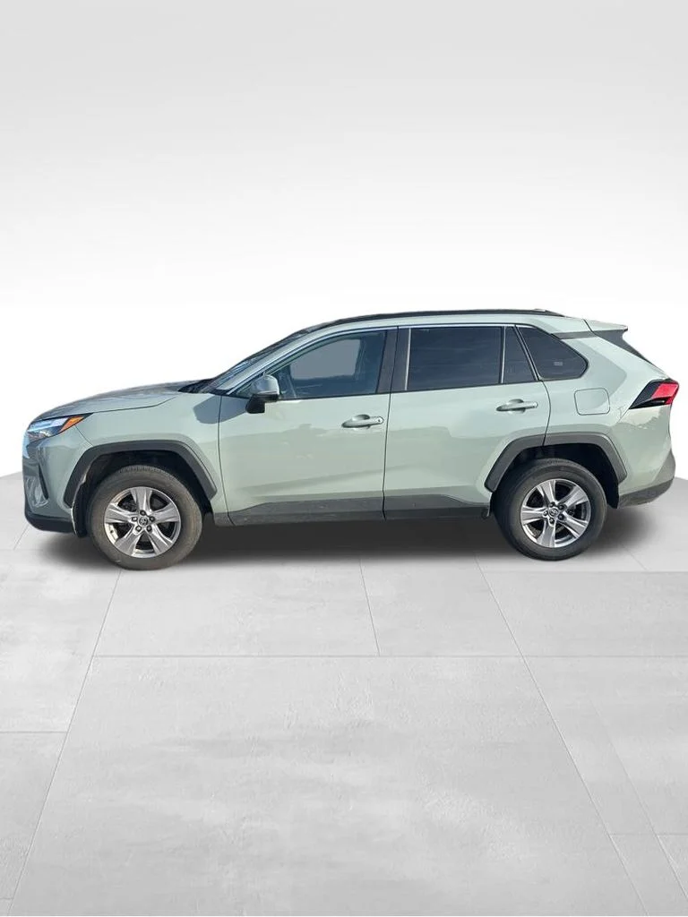 Used 2023 Gray Toyota XLE image 3